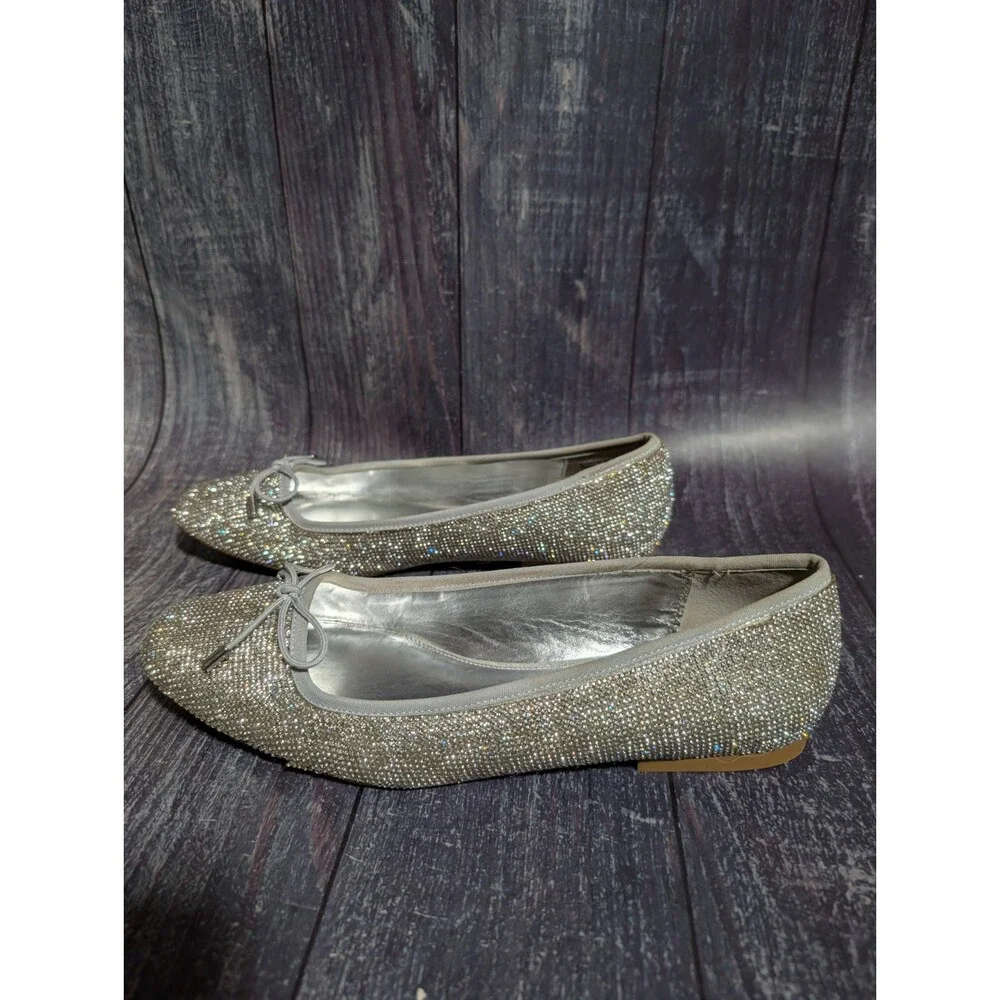 Steve Madden Silver w/ Rhinestones Flats - Steffie - Size 9.5 M - Box